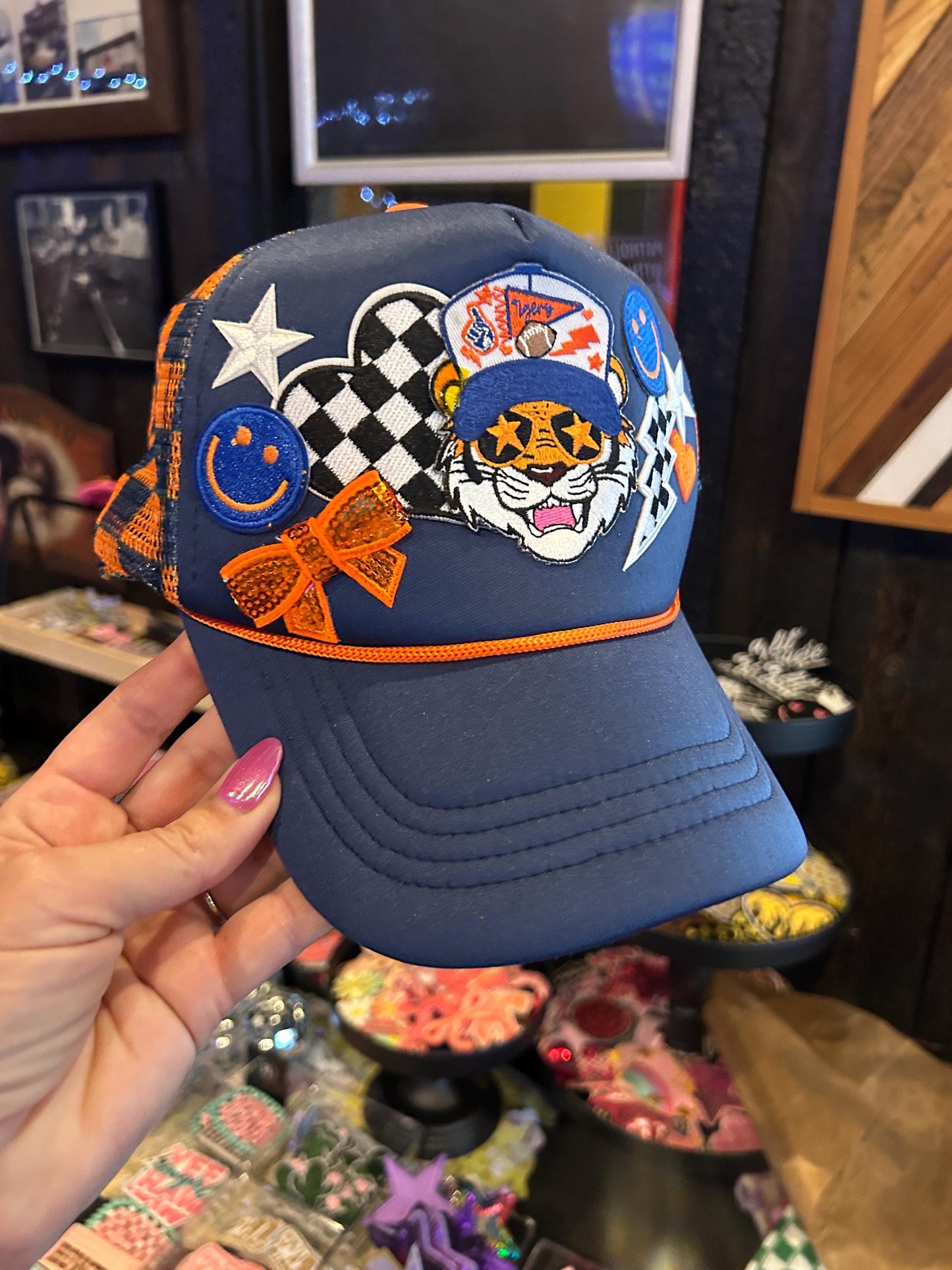 Detroit Lions & Tigers Iron-On Patch Bundle - 20 Piece Set