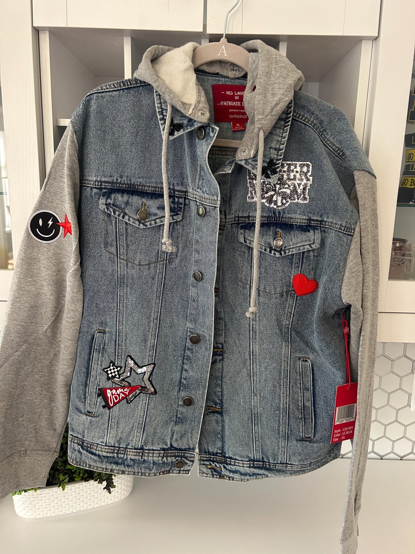 Cheer Mom Iron-On Patch: Embroidered Jacket & Hat Applique